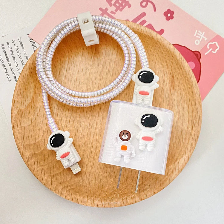 Cute IPhone Charger Protector Case 18W 20W  Cartoon Cat Charger Head Cover Line Spiral Winder for IPhone 15 14 13 12 Pro Max
